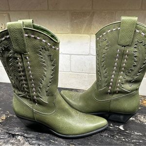 Gianni Bini Boots